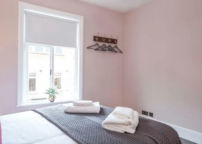 Appartement Stylish And 2 Bed -free Parking