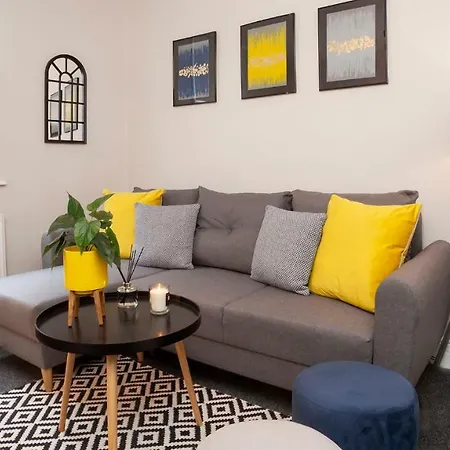 Stylish And 2 Bed -free Parking