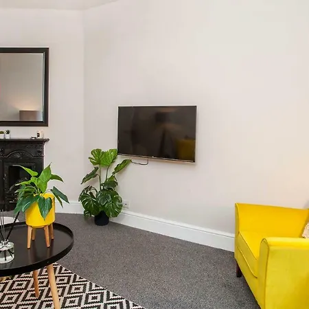 Stylish And 2 Bed -free Parking *